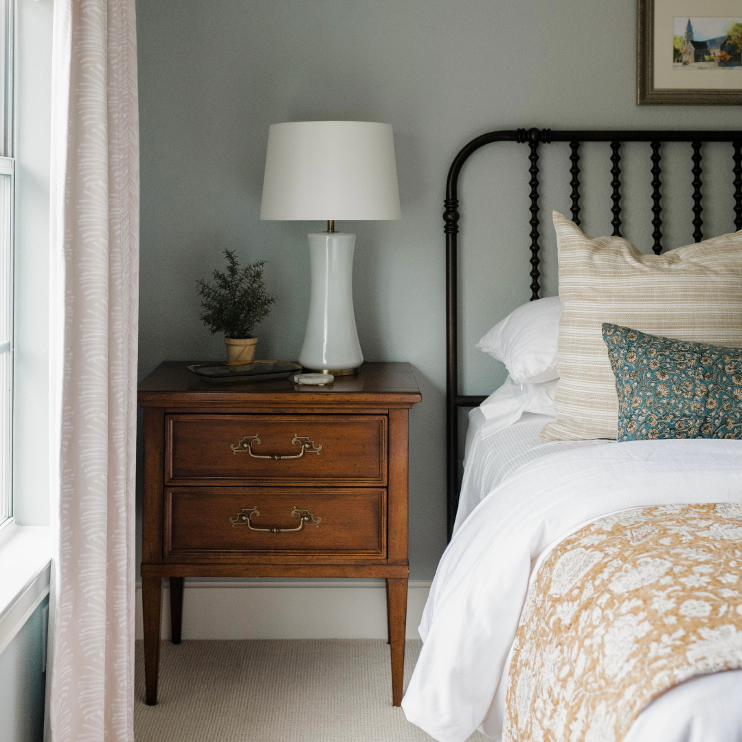 Create the Ultimate Guest Room: Essentials for Comfort and Convenience •  The Budget Decorator