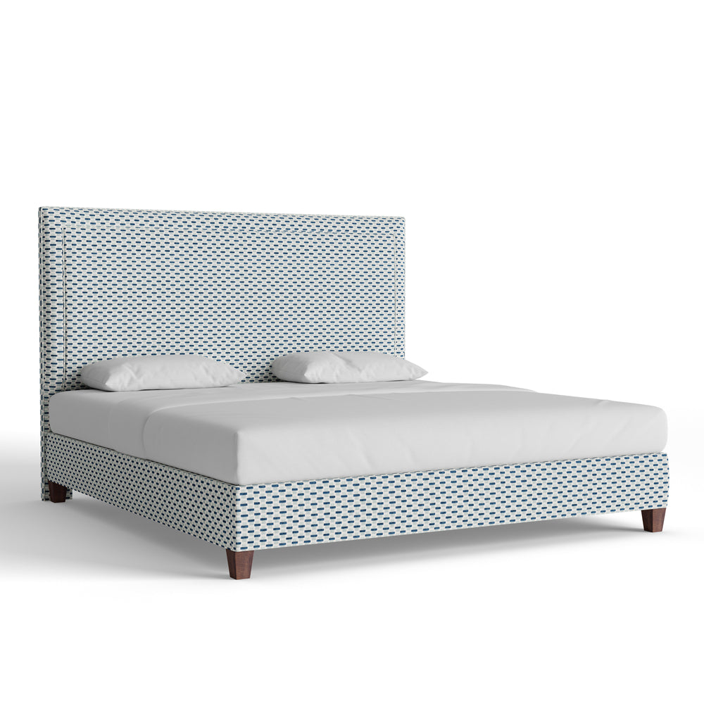 King willow amalfi custom on white background