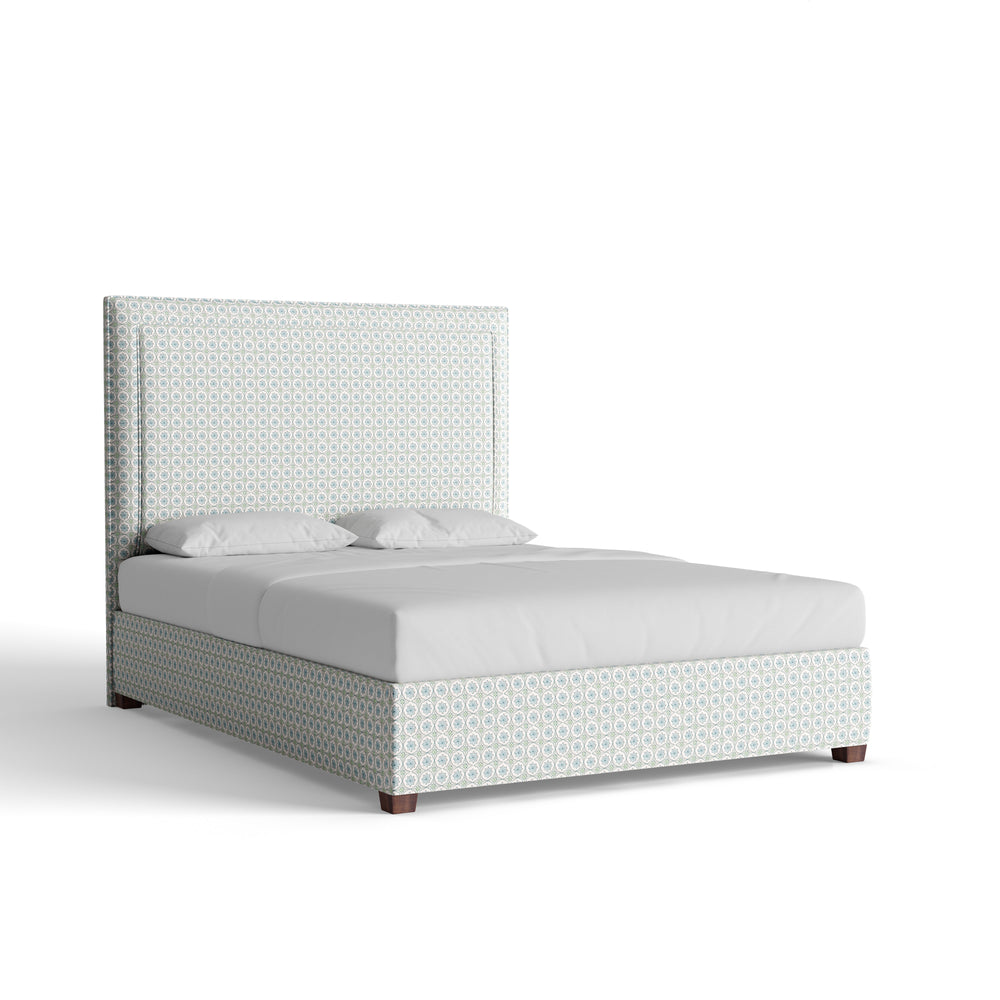 Queen hayes sea salt custom on white background