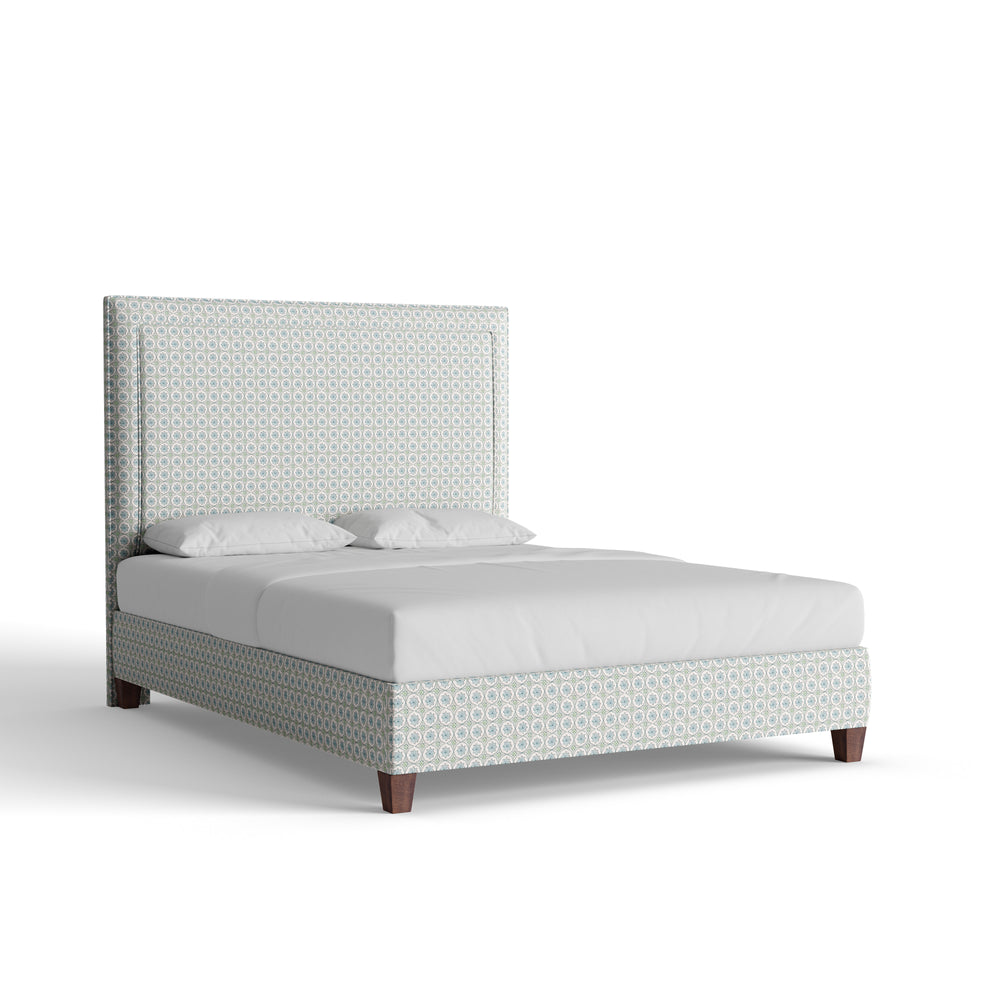 Queen hayes sea salt custom on white background