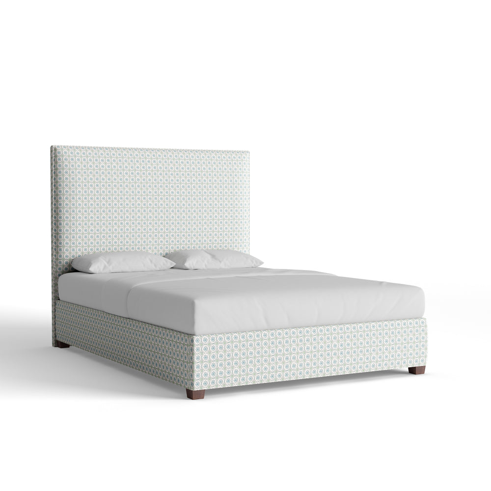 Queen hayes sea salt custom on white background