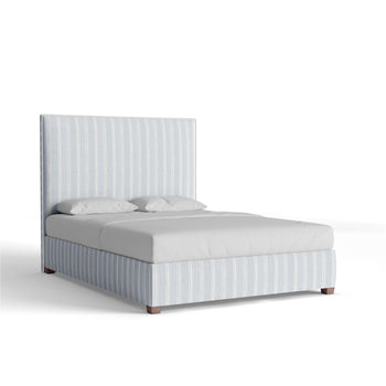 FEATURED: Shown in Queen / 11" Rails / Smoke / Snow Welt