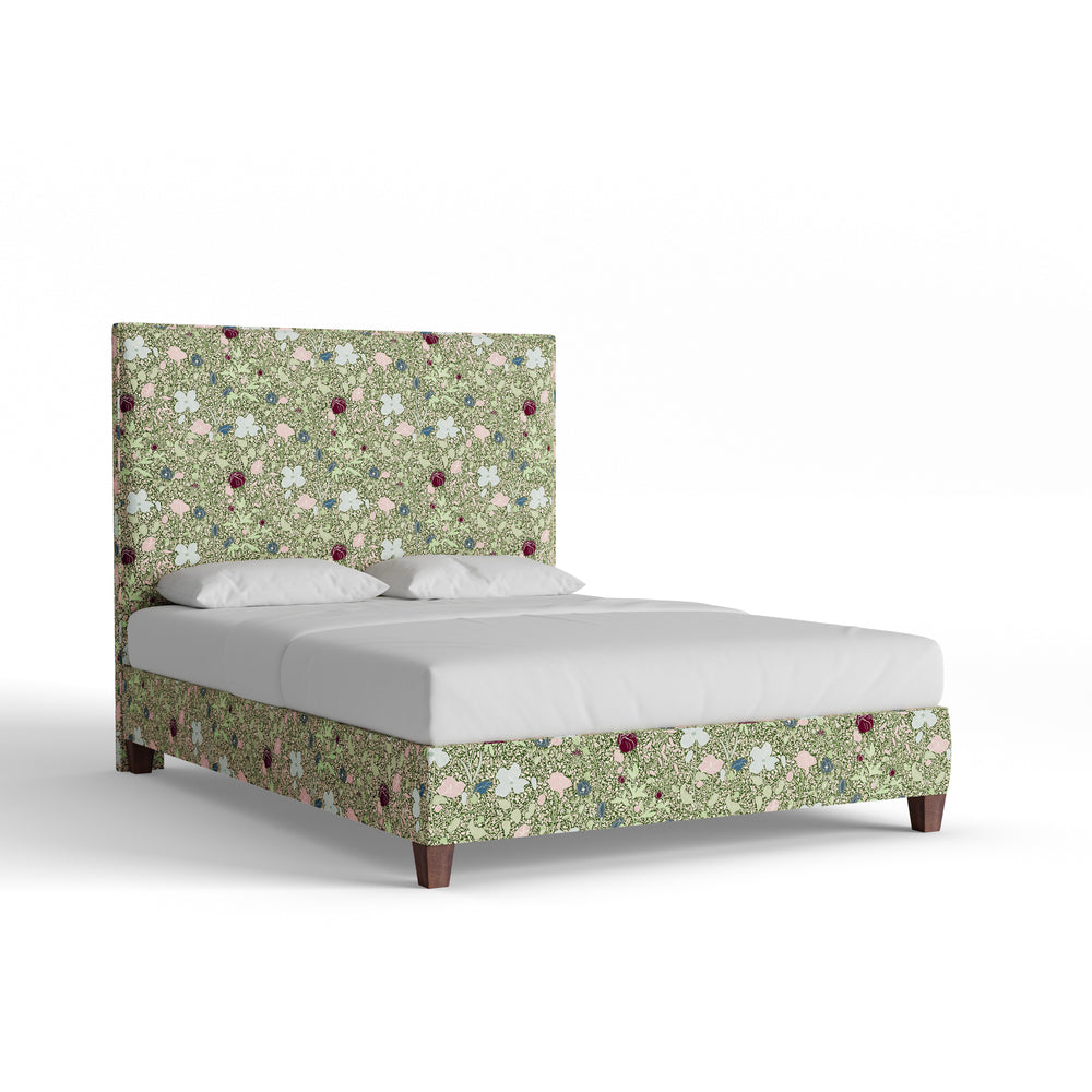 Queen matilda custom on white background