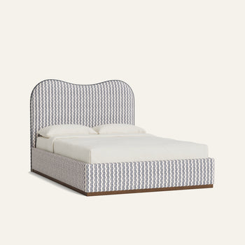 FEATURED: Queen / Wood Base / Tobacco / Cadet Velvet Welt