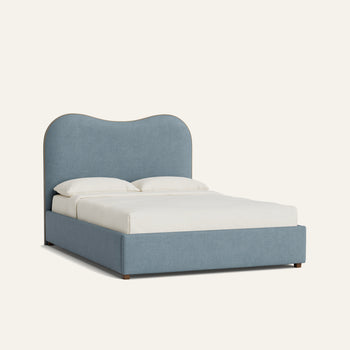 FEATURED: Shown in Queen / Legs / Smoke / Powder Welt