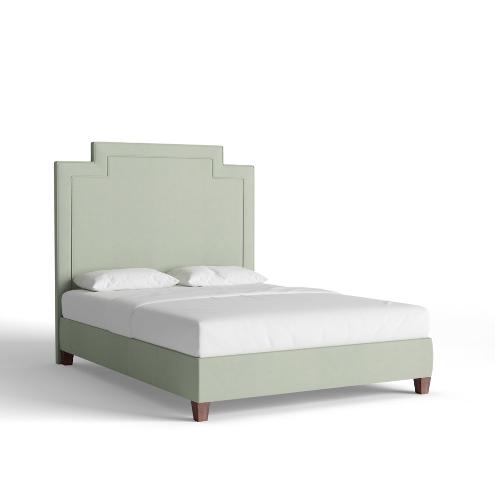 Queen laurel velvet custom on white background