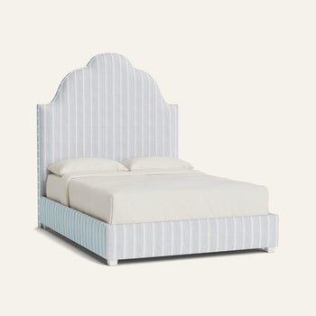 FEATURED: Shown in Queen / 9" Rails / Smoke / Snow Welt