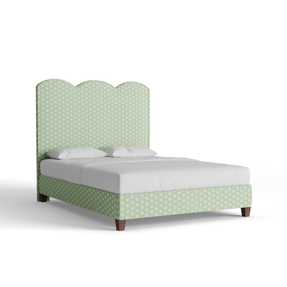 Queen serena sea salt custom on white background