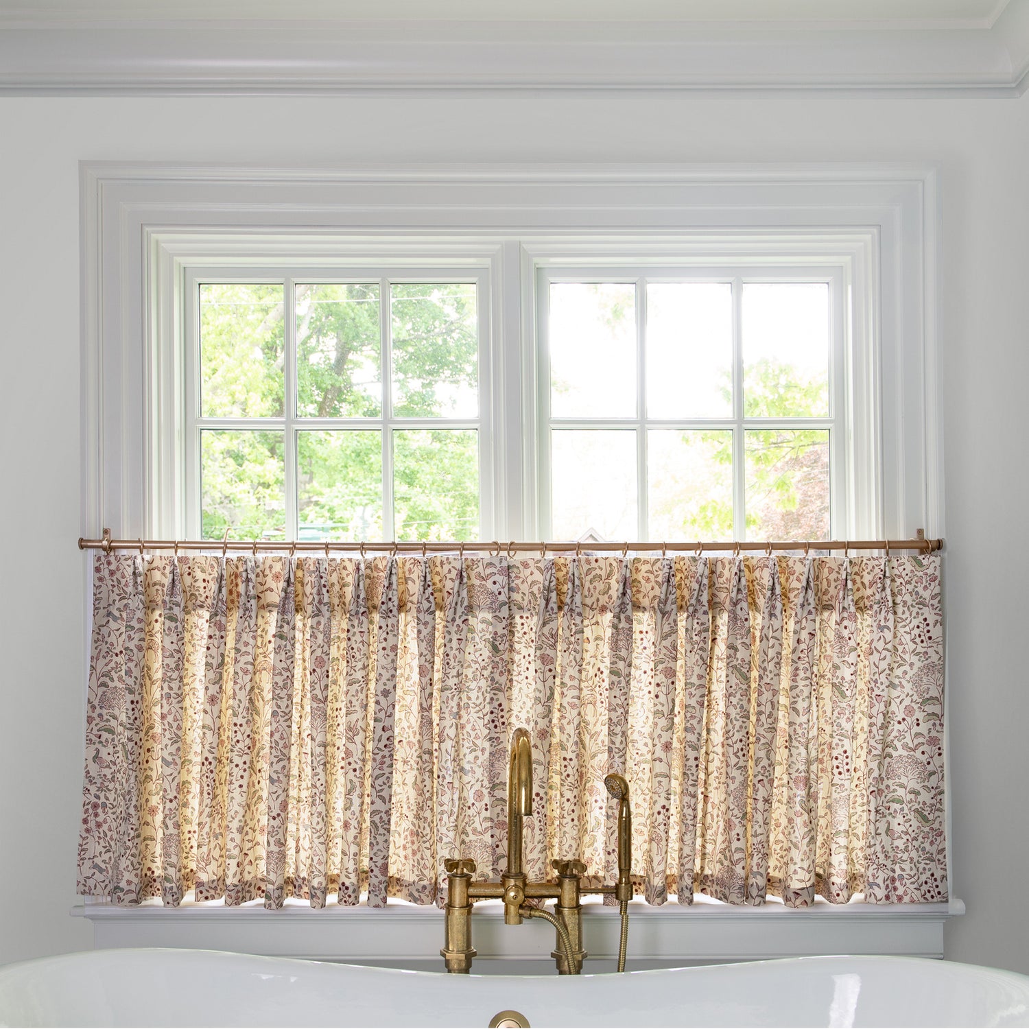 FEATURED: Shown in Tailored Pleat