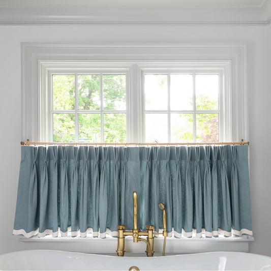 Shown in Pinch Pleat / Cream Rick Rack