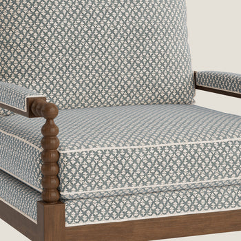 FEATURED: Shown with Tobacco / Sand Welt