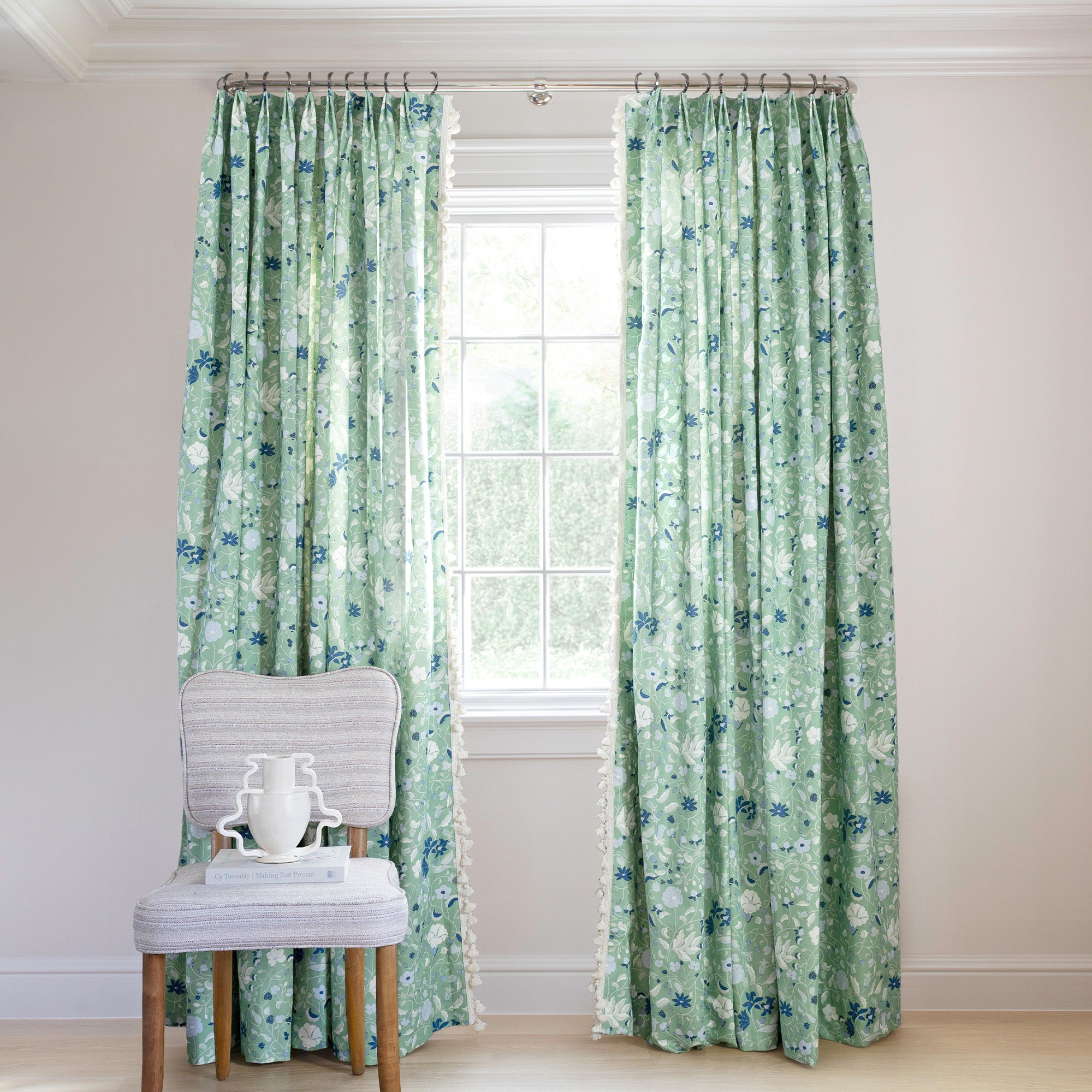 Shown in Tailored Pleat / Privacy / Snow Pom Pom