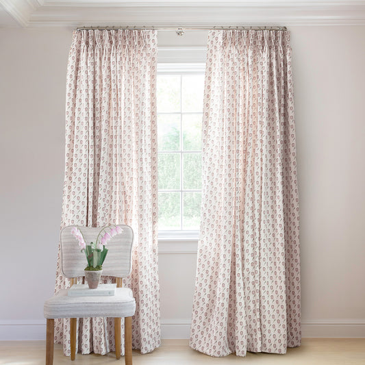 Shown in Pinch Pleat / Privacy