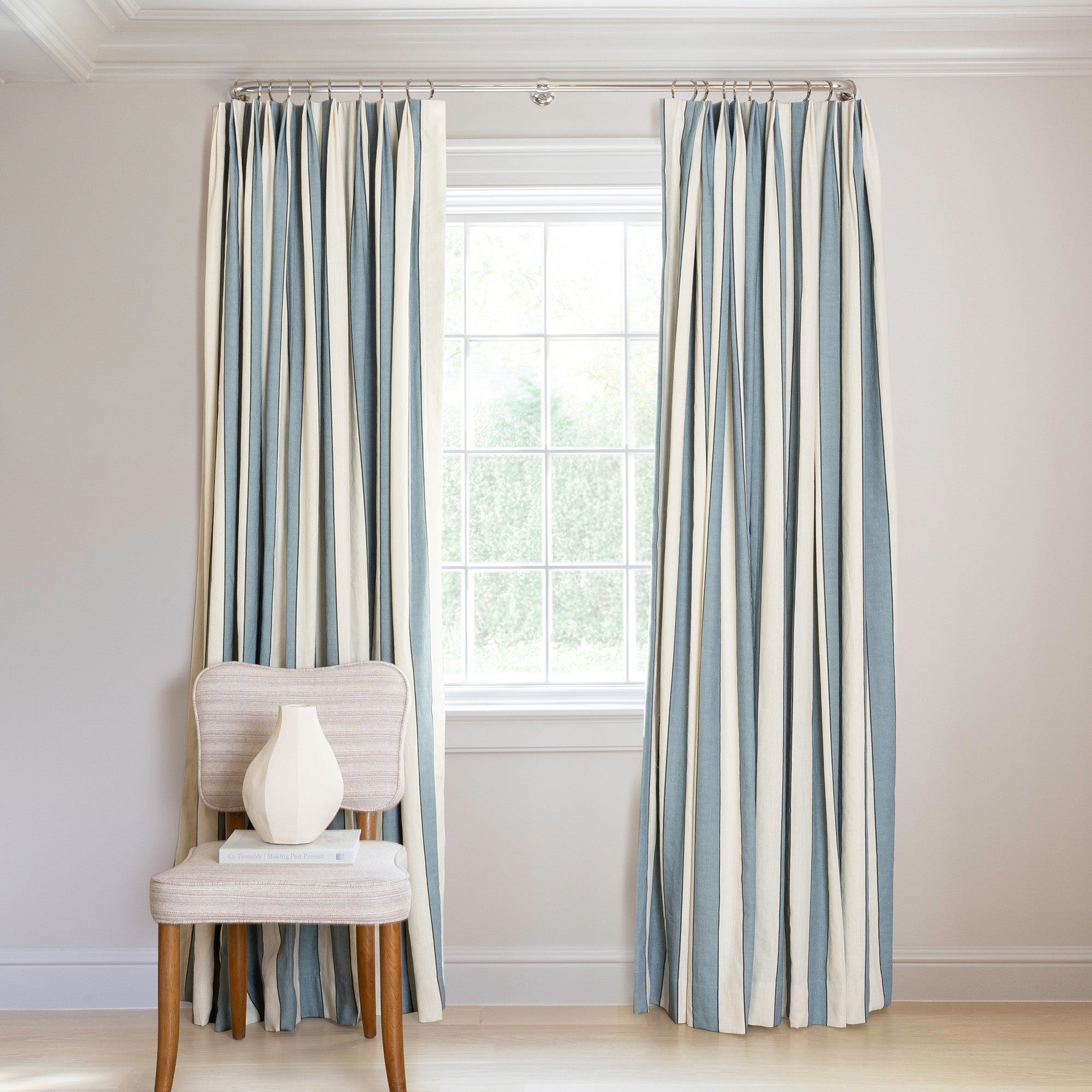 Shown in Tailored Pleat / Blackout