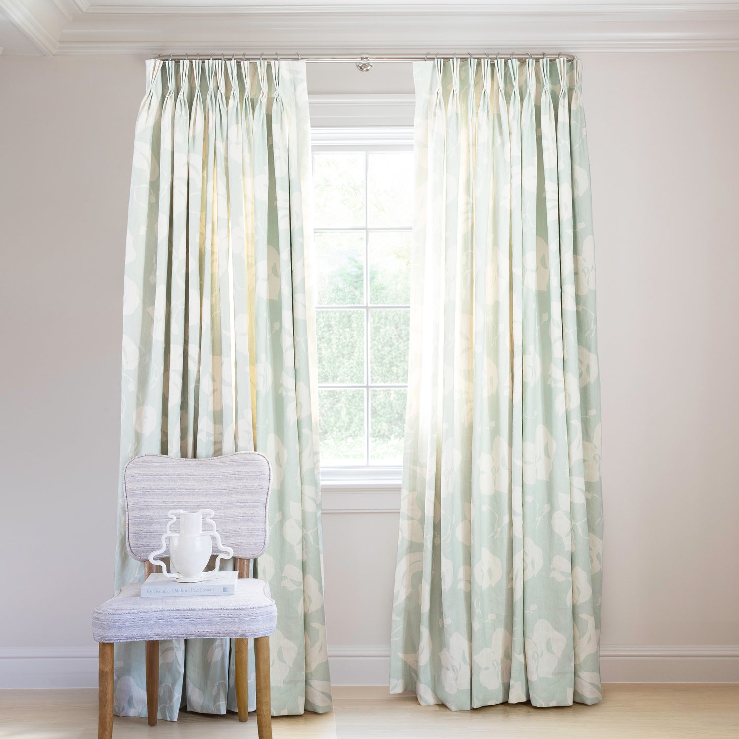 Shown in Pinch Pleat / Privacy