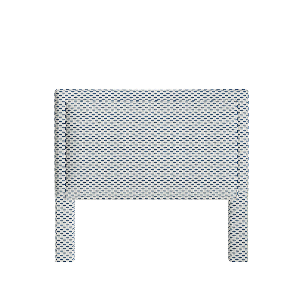 Queen willow amalfi custom on white background