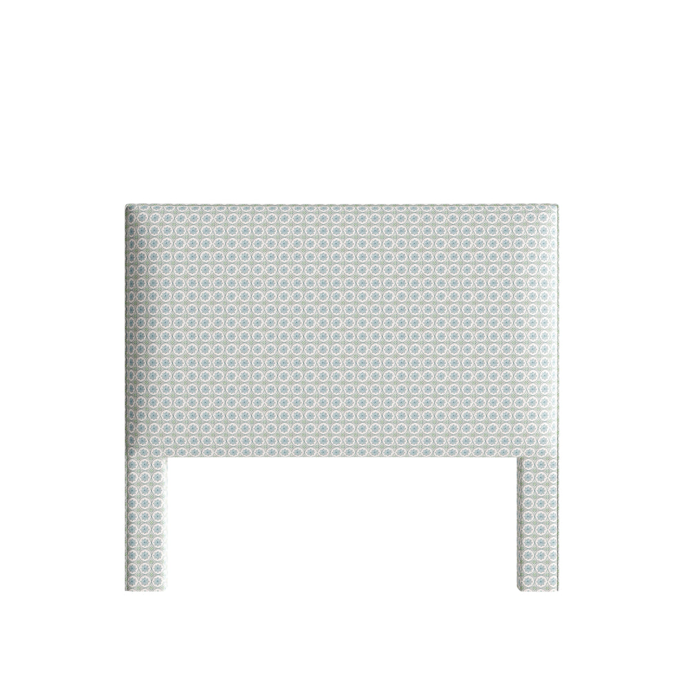 Queen hayes sea salt custom on white background