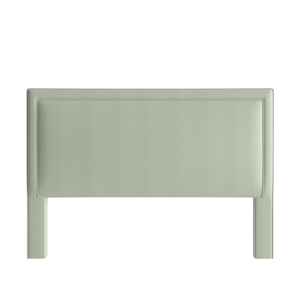 King laurel velvet custom on white background