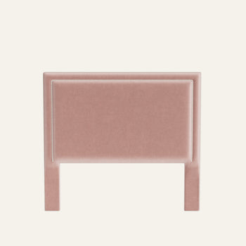 FEATURED: Shown in Queen / 4" Channel / Sand Welt