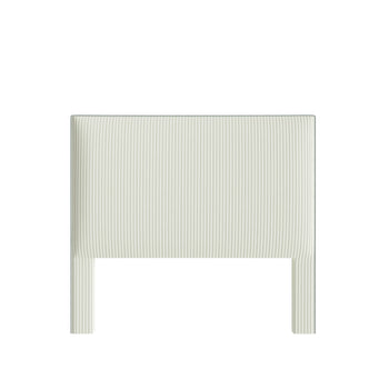 FEATURED: Shown in Queen / Sage Welt