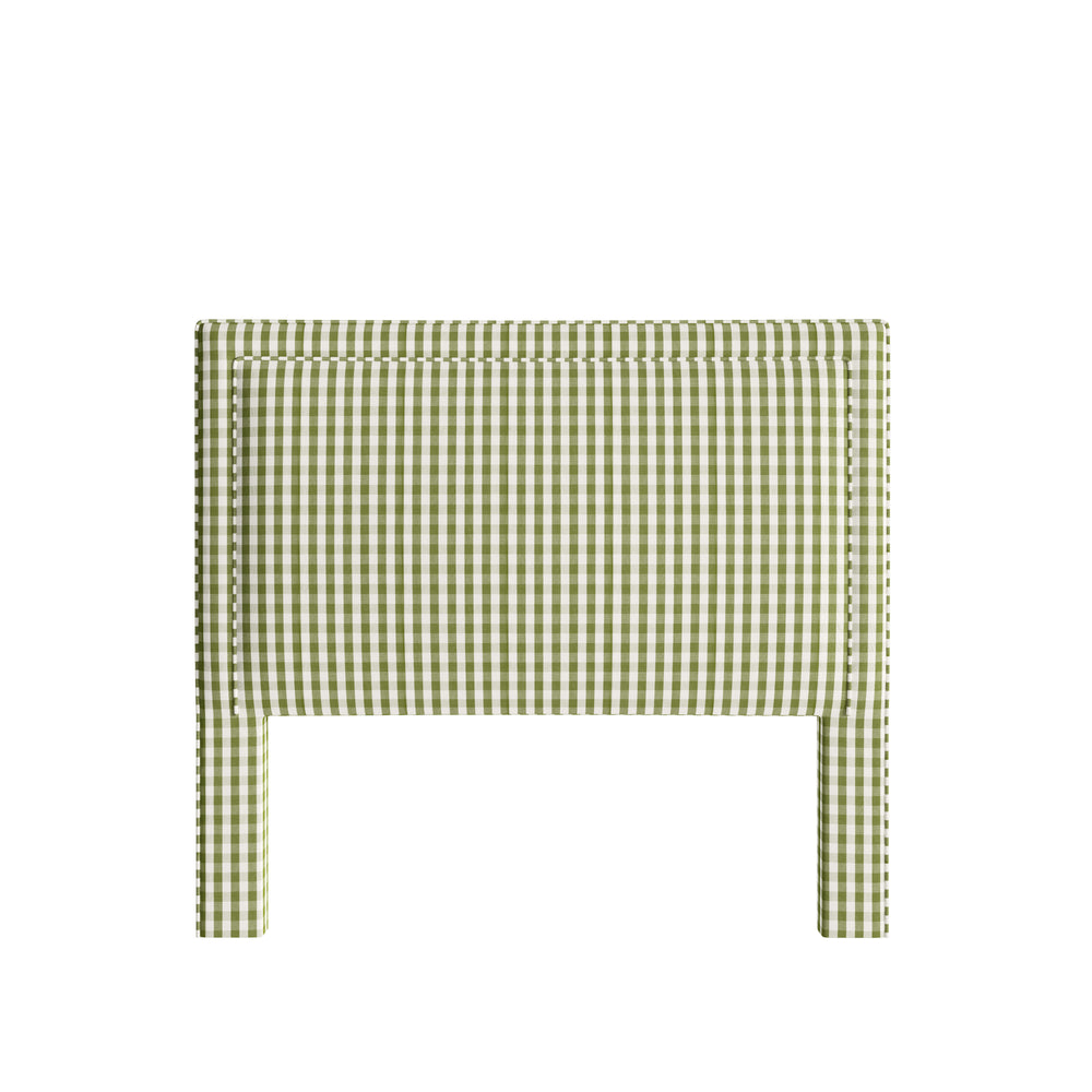 Queen millie moss custom on white background