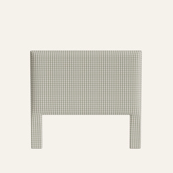 FEATURED: Shown in Queen / Self Welt