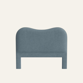 FEATURED: Shown in Queen / Sage Welt