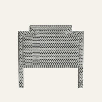 FEATURED: Shown in Queen / Sage Welt