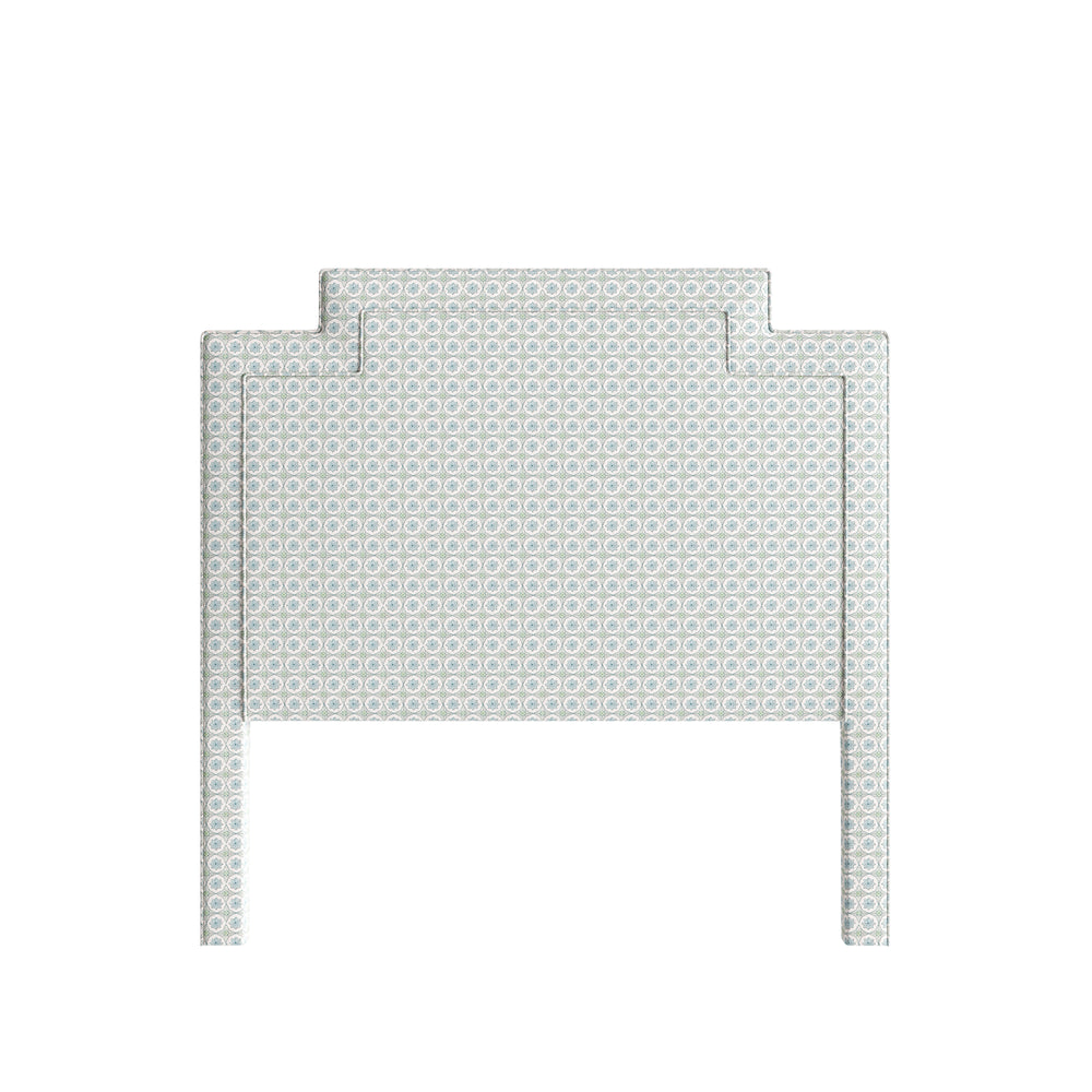 Queen hayes sea salt custom on white background