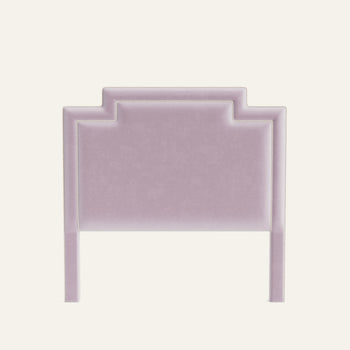 FEATURED: Shown in Queen / Sand Welt