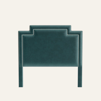 FEATURED: Shown in Queen / Sand Welt