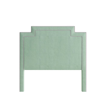 FEATURED: Shown in Queen / Lilac Velvet Welt