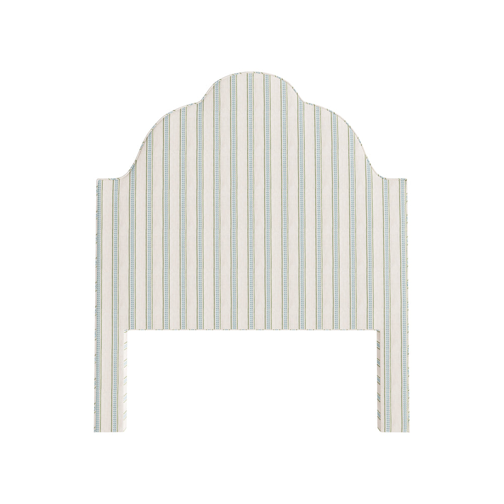 Queen margot fern custom on white background