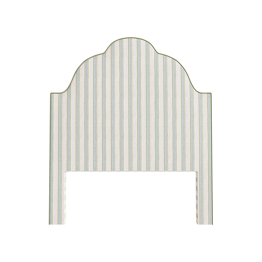 FEATURED: Shown in Queen / Moss Welt