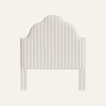 FEATURED: Shown in Queen / Snow Welt