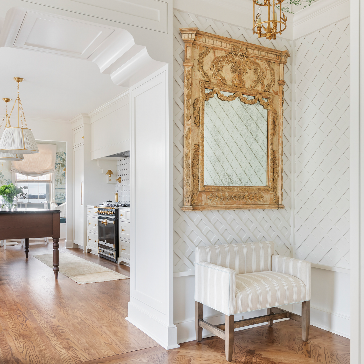 FEATURED: Photo by @lavinlabel & @margaret.wright. Shown in Margot Flour / Twin / Smoke / Powder Welt