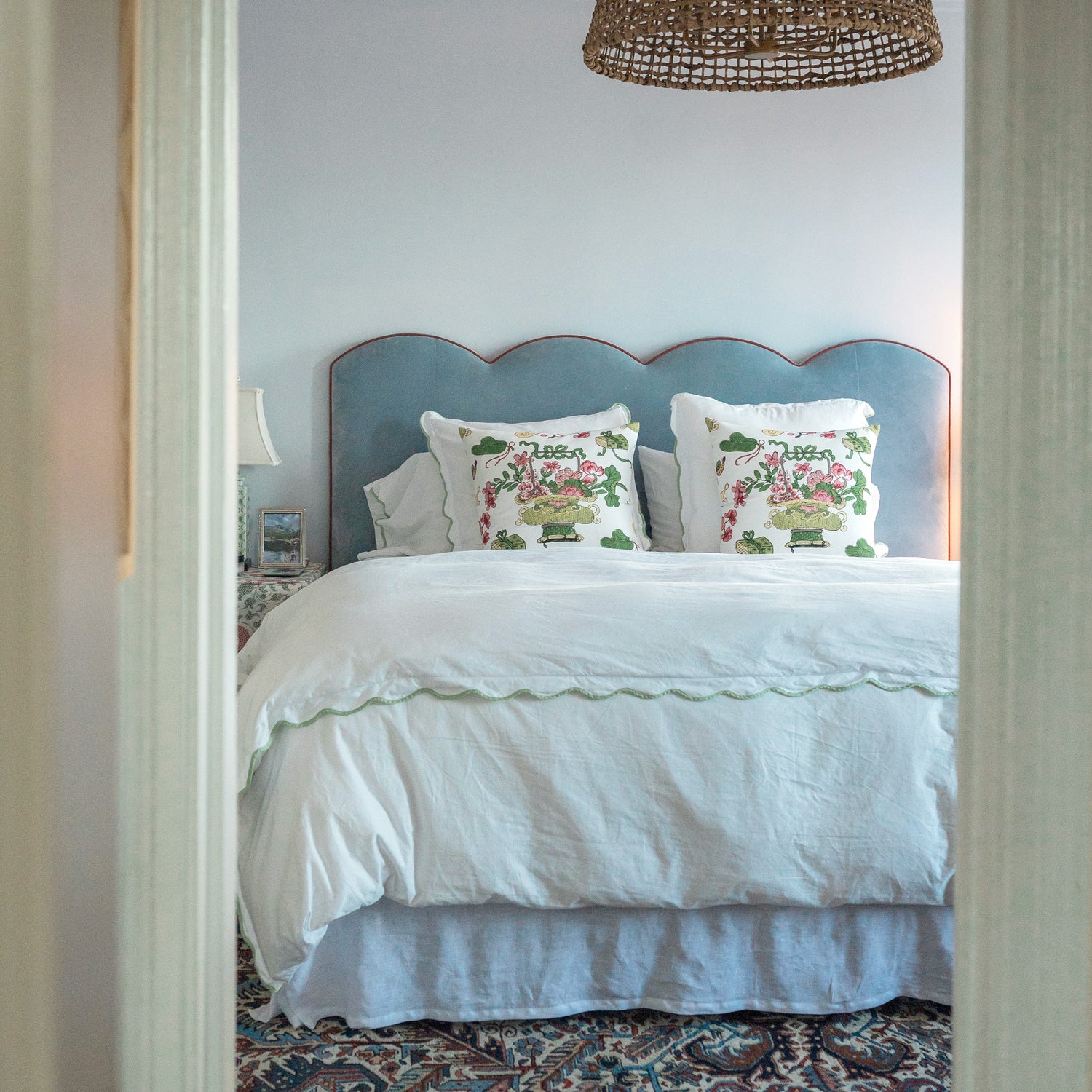 FEATURED: Photo by @homeworthy. Shown in Sky Velvet / King.