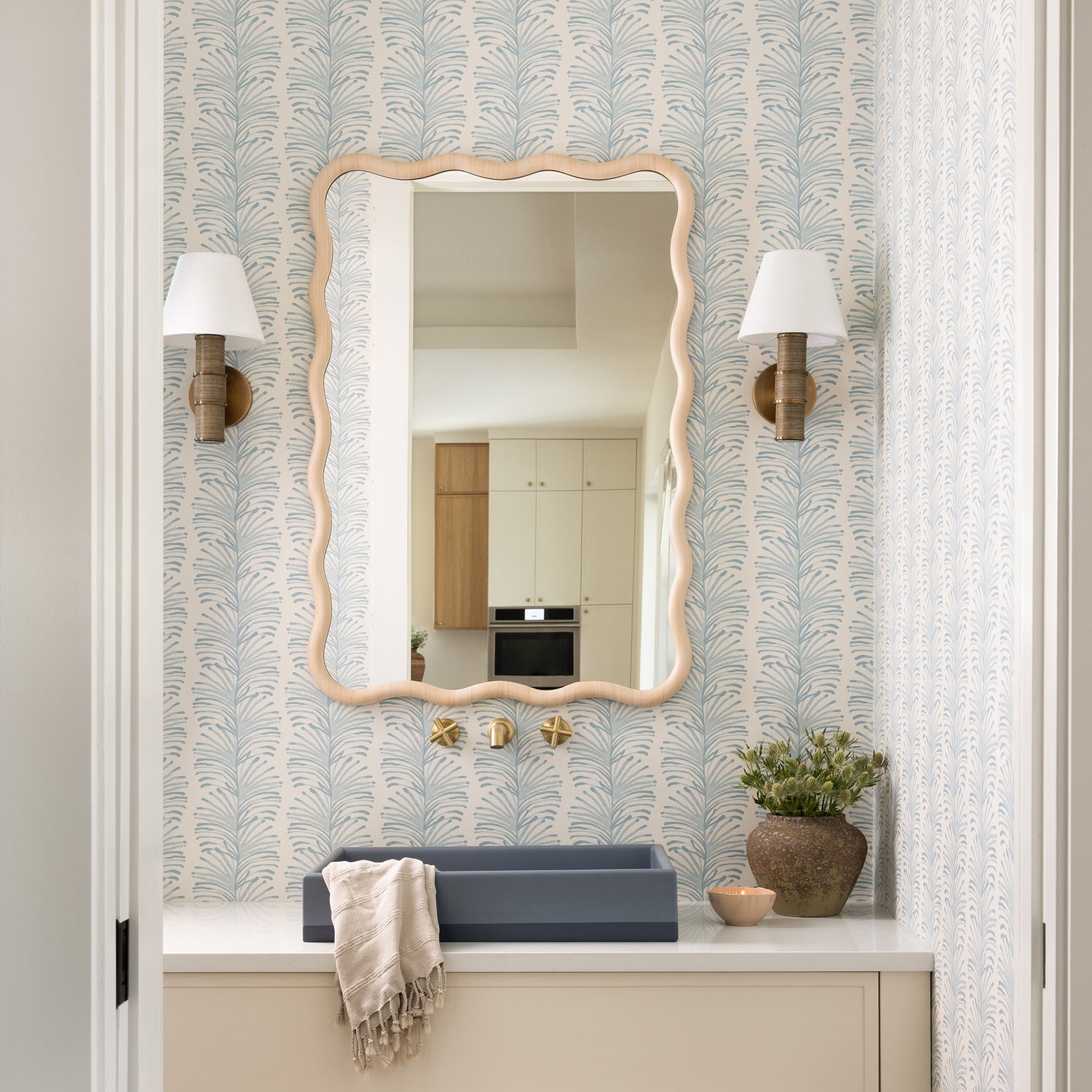 FEATURED: @catwalkerdesign & @nativehousephotography