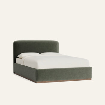 FEATURED: Shown in Queen / Legs / Smoke