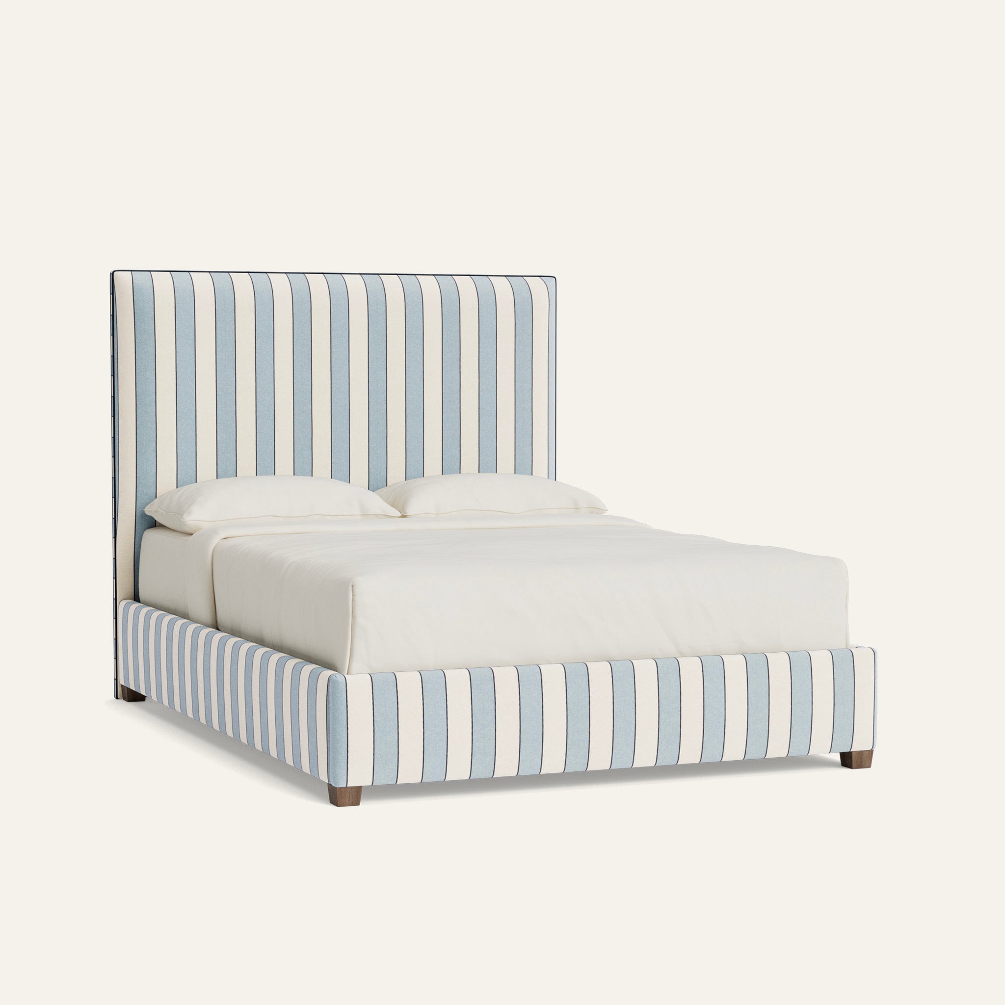 FEATURED: Shown in Queen / 11" Rails / Smoke / Cadet Welt