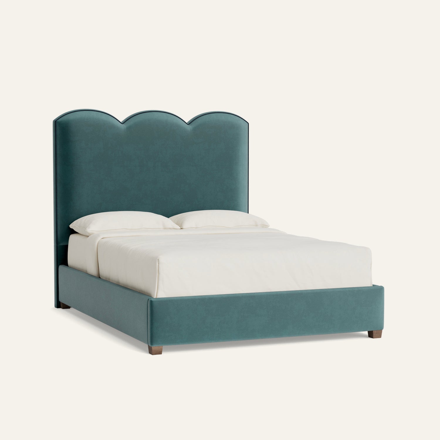 FEATURED: Shown in Queen / 11" Rails / Smoke / Cadet Welt