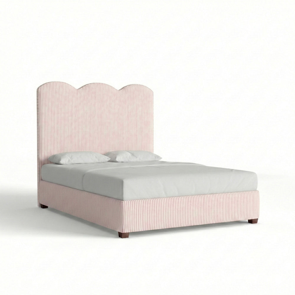 Queen louisa petal custom on white background