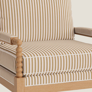 FEATURED: Shown with Oak / Sand Welt
