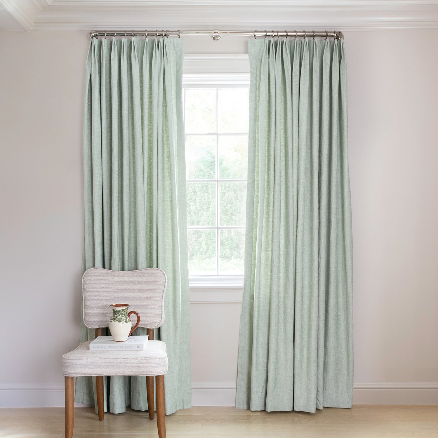 FEATURED: Shown in Tailored Pleat / Blackout