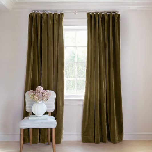 FEATURED: Shown in Ring Top / Blackout