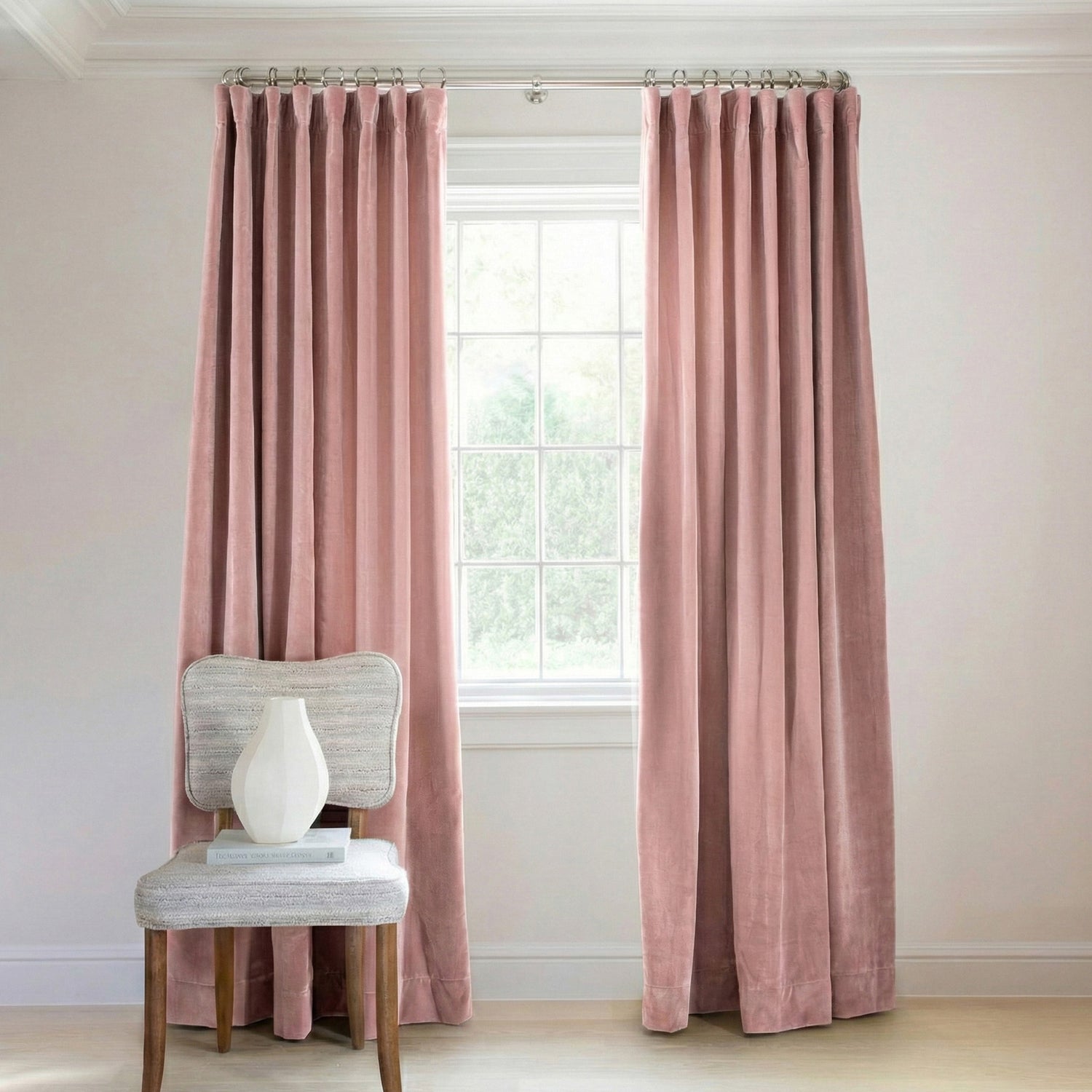 FEATURED: Shown in Ring Top / Blackout