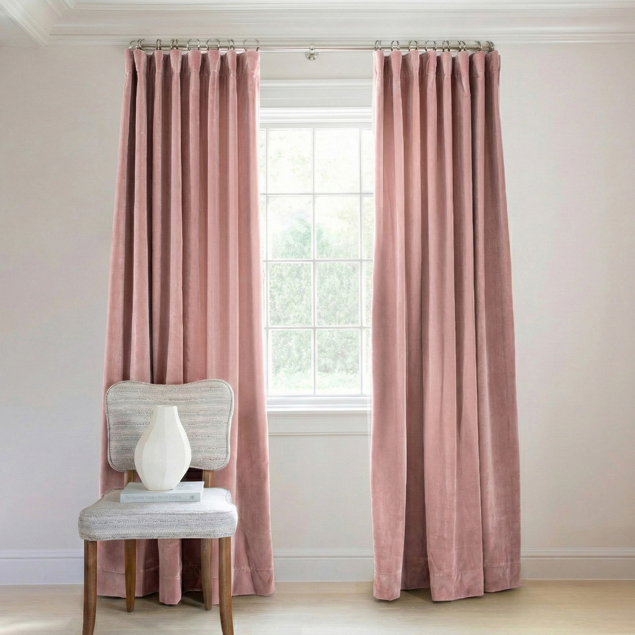 FEATURED: Shown in Ring Top / Blackout