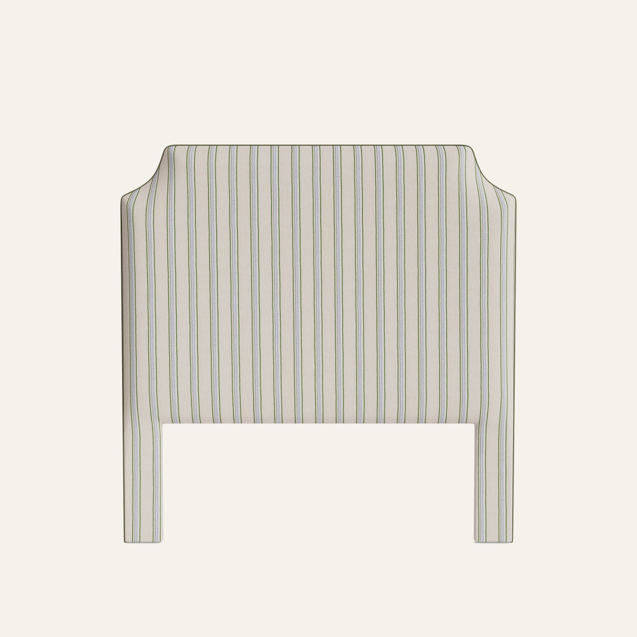 FEATURED: Shown in Queen / Moss Welt