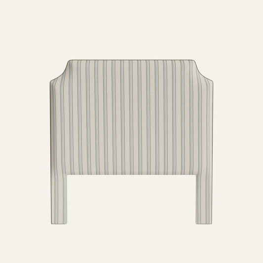 FEATURED: Shown in Queen / Moss Welt