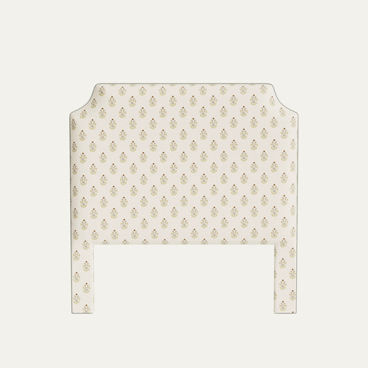 FEATURED: Shown in Queen / Flat / Sea Salt Welt